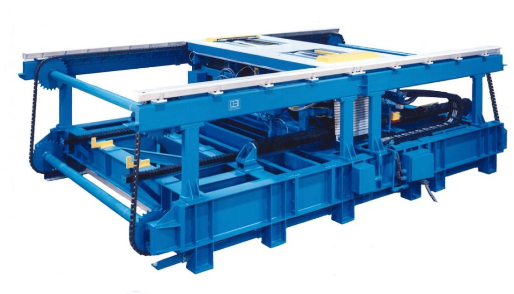 A blue machine with a chain attached to it.